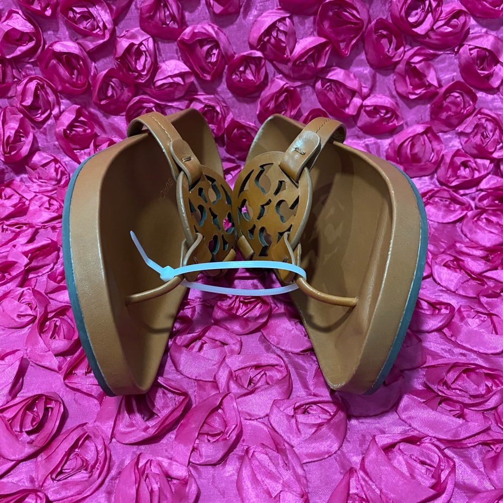 Authentic Tory Burch miller - Picture 5 of 8